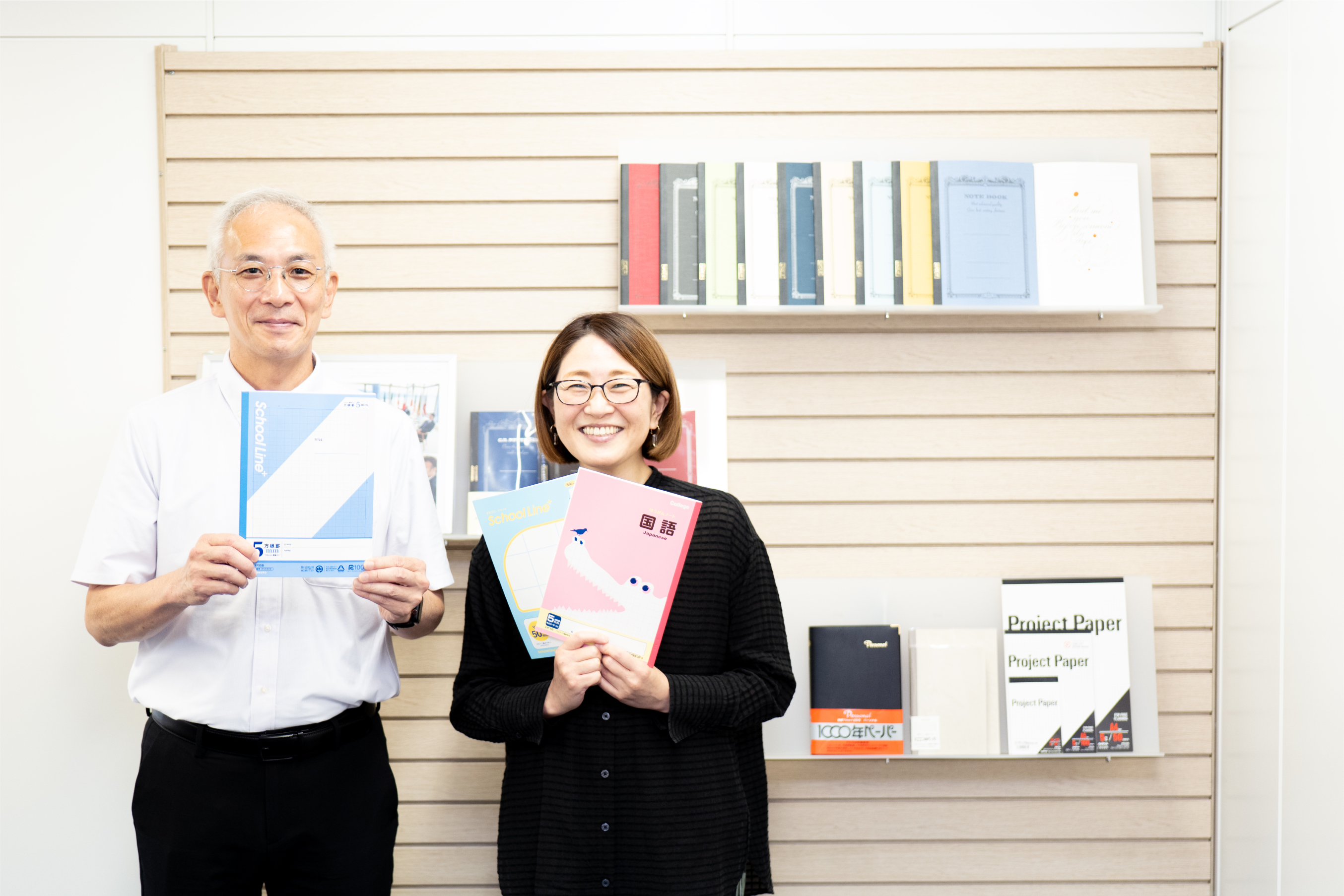 日本ノート株式会社 マーケティング本部 商品企画部 部長 八木 浩史さん／日本ノート株式会社 マーケティング本部 商品企画部 企画開発一課 マネージャー 藤田 忍さん